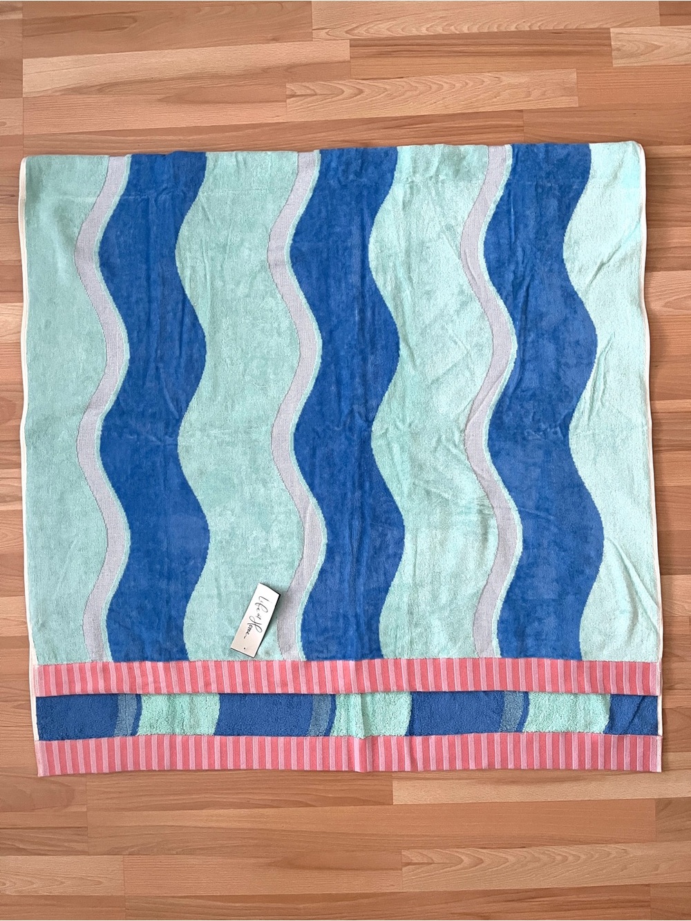 Brand New 100% Cotton Resort Beach Towel
